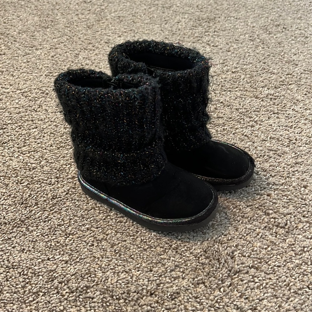 Sweater Boots